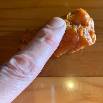Hooters - Cold chicken wings Hooters happily serves. - American Near Me - Countryside, Illinois