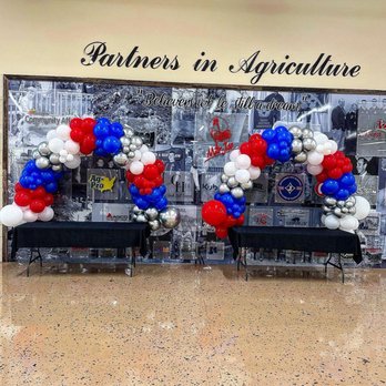Destination Balloons - Table arches - Balloon Services Near Me Destination Balloons - Table arches - Balloon Services Near Me