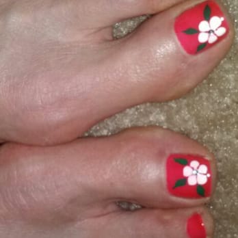 Nails MAXX & Spa - Pedicure with flower design - Nail Salons Near Me - Lawton, Oklahoma Nails MAXX & Spa - Pedicure with flower design - Nail Salons Near Me - Lawton, Oklahoma
