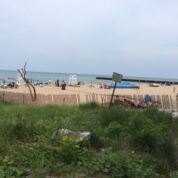 Lighthouse Beach - The beach - Beaches Near Me - Evanston, Illinois