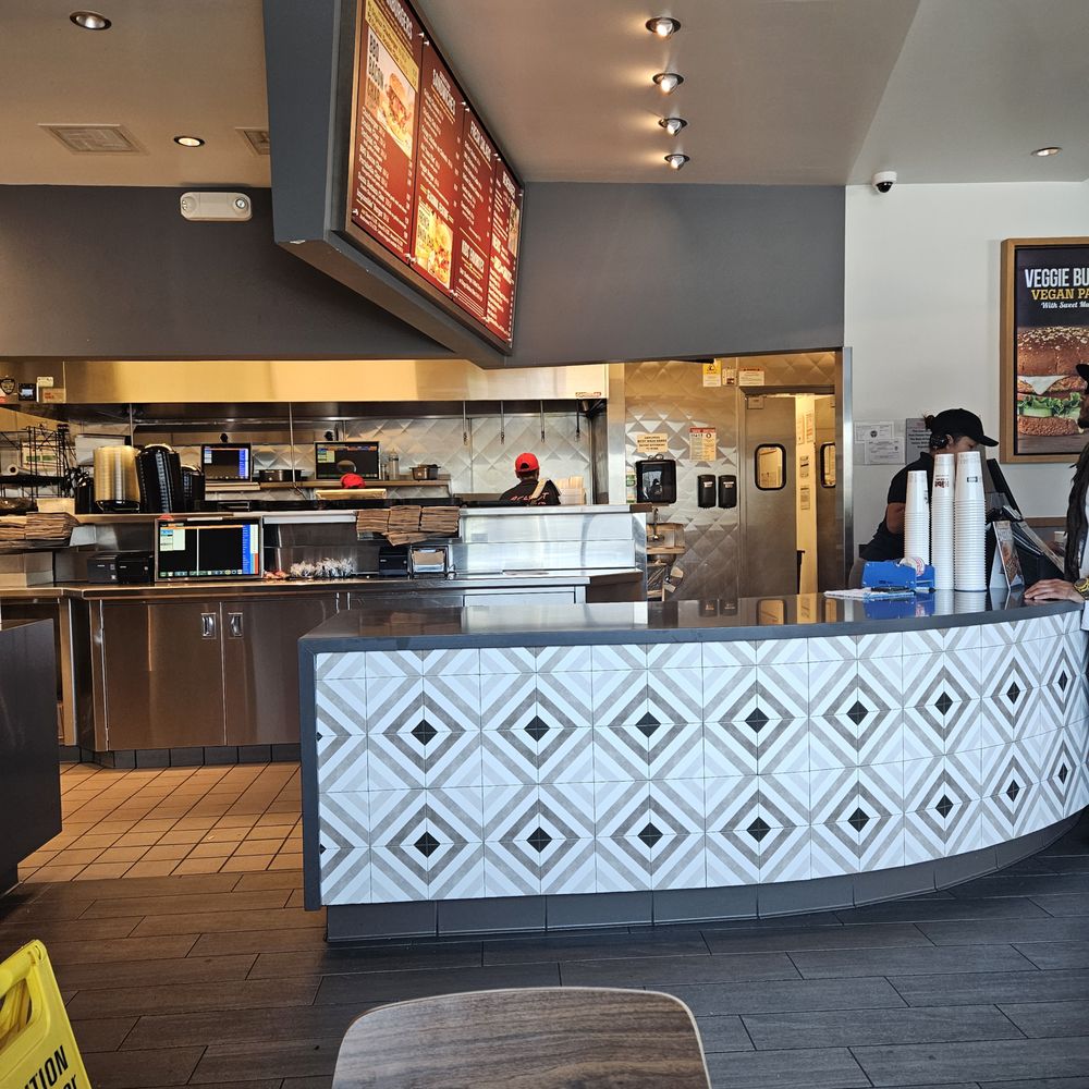 Habit Burger & Grill - Open kitchen - Burgers Near Me - Escondido, California Habit Burger & Grill - Open kitchen - Burgers Near Me - Escondido, California