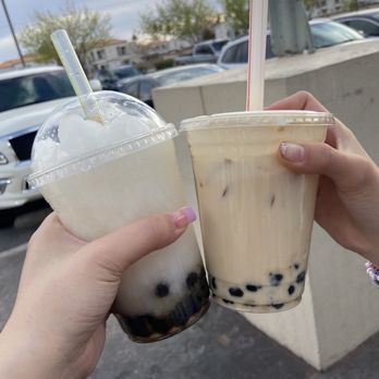 Boba King - Medium Lychee slush with boba and medium Wintermelon milk tea with boba - Bubble Tea Near Me - Las Vegas, Nevada