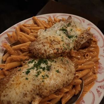 Mama Ricotta's - Penne Alla Vodka - Family  Chicken Parmesan - Dinner - Italian Near Me - Charlotte, North Carolina