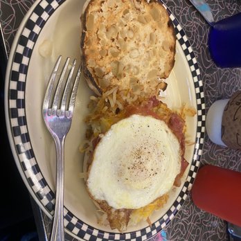 59er Diner - Bacon Cheddar egg sandwich - Diners Near Me - Leavenworth, Washington 59er Diner - Bacon Cheddar egg sandwich - Diners Near Me - Leavenworth, Washington