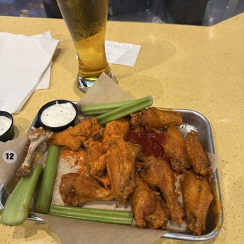 Buffalo Wild Wings - American Near Me - Buena Park, California