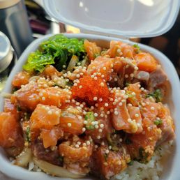 1 Poke Bowl - Hawaiian Tobiko Salmon 1 Poke Bowl - Hawaiian Tobiko Salmon