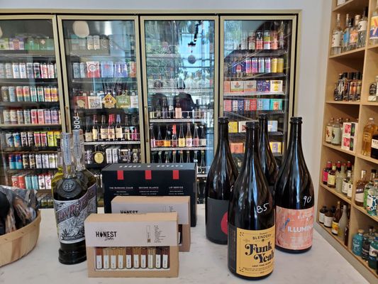 Hi-Lo Liquor Market - Long Beach by null