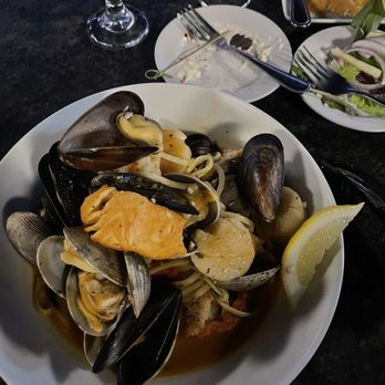 Ciao Bella Ristorante - Combo seafood pasta - Italian Near Me - Modesto, California Ciao Bella Ristorante - Combo seafood pasta - Italian Near Me - Modesto, California