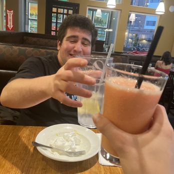 Farrelli's Pizza - Strawberry smoothie  Lemon water - Pizza Near Me - Ruston, Washington