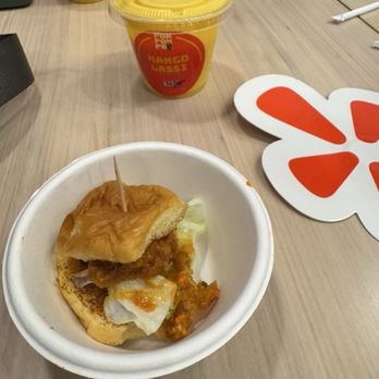 HAPI Yelp Event: Pok Pok Po + bōl - Chicken slider - Yelp Events Near Me - Houston, Texas HAPI Yelp Event: Pok Pok Po + bōl - Chicken slider - Yelp Events Near Me - Houston, Texas