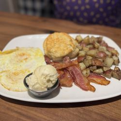 The Buttered Biscuit - The Heights - Biscuit feast