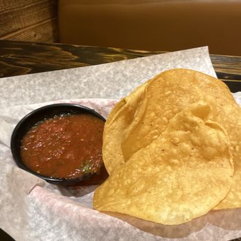 El Tarasco - Chips and salsa - Mexican Near Me - Manhattan Beach, California