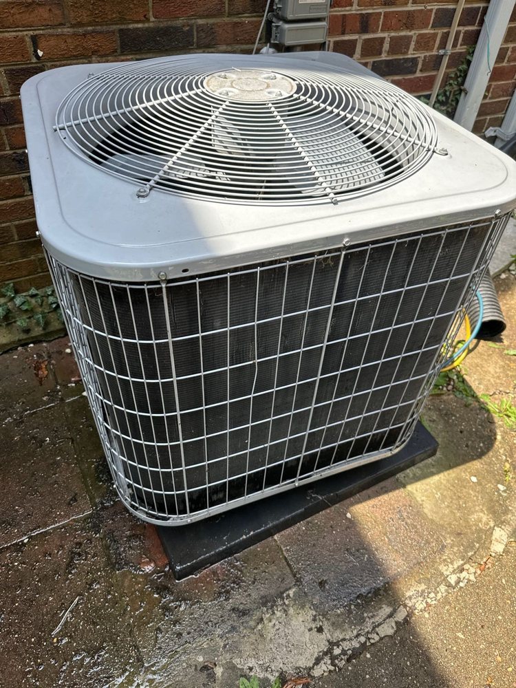 Slide of Michael & Son Services Hyattsville