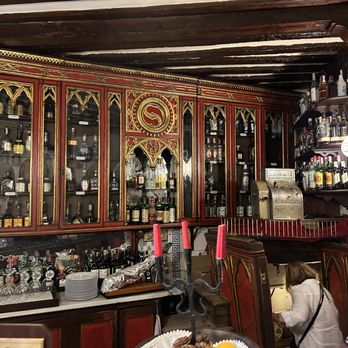 Botín - Bar area - Spanish Near Me - Madrid, M Botín - Bar area - Spanish Near Me - Madrid, M