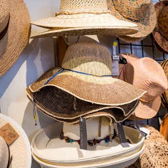 Nelson's - Accessories Near Me - Eureka Springs, Arkansas