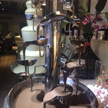 Cosmo - Both the chocolate and the white chocolate fountains - Chinese Near Me - Bristol, BST