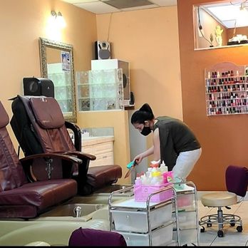 Vogue Nails Salon - Inside the business. - Nail Salons Near Me - Englewood, Colorado