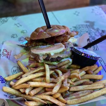 River City Cafe - Peanut butter banana burger with fries - American Near Me - Myrtle Beach, South Carolina River City Cafe - Peanut butter banana burger with fries - American Near Me - Myrtle Beach, South Carolina