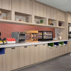 Home2 Suites by Hilton Cullman - Breakfast Area