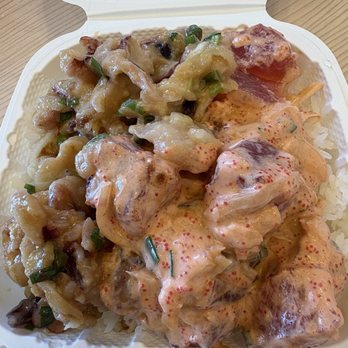 Ono Seafood - half miso tako, half spicy ahi - Seafood Near Me - Honolulu, Hawaii
