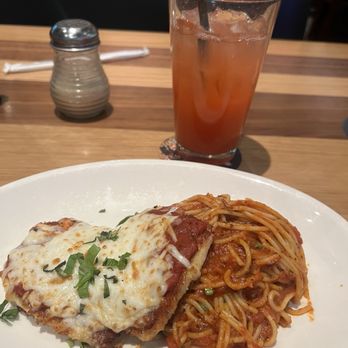 BJ's Restaurant & Brewhouse - Breweries Near Me - Phoenix, Arizona BJ's Restaurant & Brewhouse - Breweries Near Me - Phoenix, Arizona