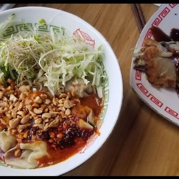 Fooki - Mala wonton and Grandpa's rolling beef - Bubble Tea Near Me - Aiea, Hawaii
