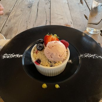 Sorstis - Berry crumble - Italian Near Me - La Paz, BCS Sorstis - Berry crumble - Italian Near Me - La Paz, BCS