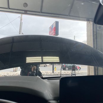 Valvoline Instant Oil Change - Getting car serviced! - Oil Change Stations Near Me - White Plains, New York Valvoline Instant Oil Change - Getting car serviced! - Oil Change Stations Near Me - White Plains, New York