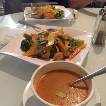 Thai Lanxang Restaurant - Tumyum soup, Veg curry and more ... - Sushi Bars Near Me - Windsor, Ontario Thai Lanxang Restaurant - Tumyum soup, Veg curry and more ... - Sushi Bars Near Me - Windsor, Ontario