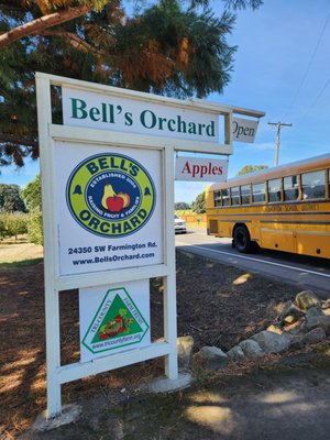 Bells Orchard by null