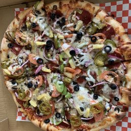Veggie Lover Pizza with Beef Pepperoni Veggie Lover Pizza with Beef Pepperoni