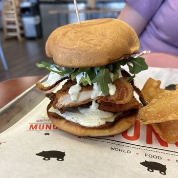 Benjies Munch - Crispy Chicken Club Sandwich - Food Trucks Near Me - San Antonio, Texas