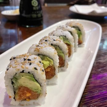 Sushi Bistro - Spicy Tuna Roll - Comes with Avocado and Cucumber! - Sushi Bars Near Me - San Francisco, California Sushi Bistro - Spicy Tuna Roll - Comes with Avocado and Cucumber! - Sushi Bars Near Me - San Francisco, California
