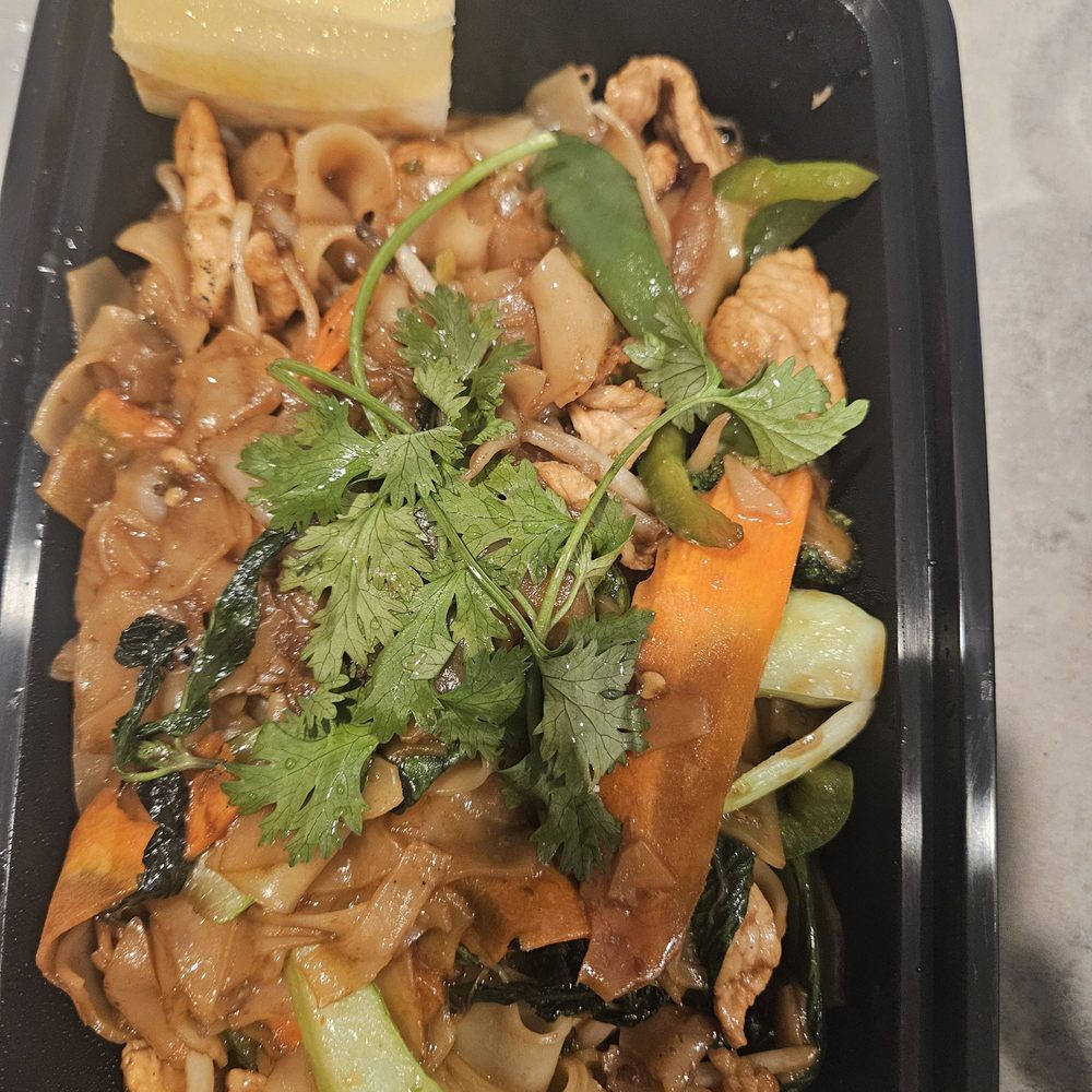 Sala Thai Tempe - Pad khee Mao. It was good, not a standout. Has bean sprouts in it (not listed on menu). - Thai Near Me - Tempe, Arizona Sala Thai Tempe - Pad khee Mao. It was good, not a standout. Has bean sprouts in it (not listed on menu). - Thai Near Me - Tempe, Arizona