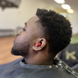 1% Barbershop - Haircut and Beard sculp