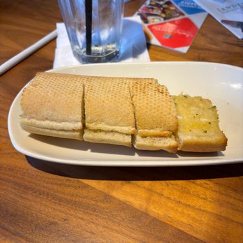 Landry's Seafood House - Table bread - Seafood Near Me - Branson, Missouri Landry's Seafood House - Table bread - Seafood Near Me - Branson, Missouri