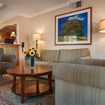 Best Western University Lodge - Lobby - Hotels Near Me - Davis, California Best Western University Lodge - Lobby - Hotels Near Me - Davis, California