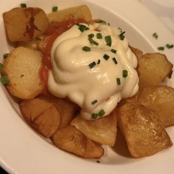 Vinitus - Bravas - Tapas Bars Near Me - Barcelona, B Vinitus - Bravas - Tapas Bars Near Me - Barcelona, B
