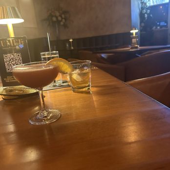 Fumée  - House cocktail and a smoked manhattan - Cocktail Bars Near Me - Charlotte, North Carolina