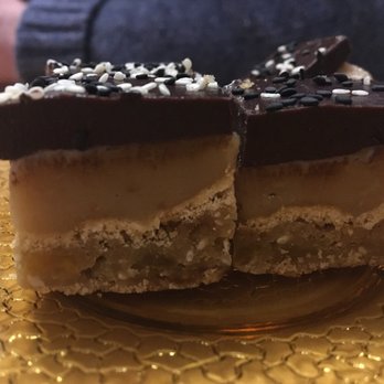 Avec - Chicago - Apricot caramel sesame bar - insanely good - Mediterranean Near Me - Chicago, Illinois Avec - Chicago - Apricot caramel sesame bar - insanely good - Mediterranean Near Me - Chicago, Illinois