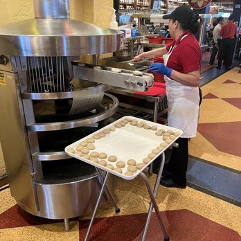 Pappasito's Cantina - Making tortillas - Tex-Mex Near Me - Houston, Texas Pappasito's Cantina - Making tortillas - Tex-Mex Near Me - Houston, Texas