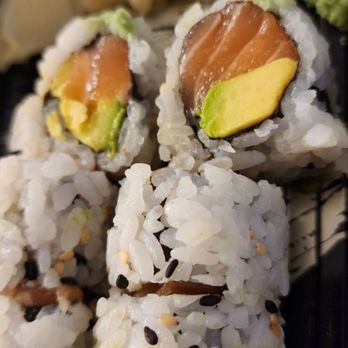 Fusion Sushi - Salmon avocado roll - Sushi Bars Near Me - Jacksonville, Florida