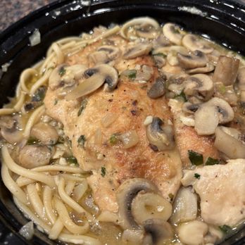 Il Culaccino - Chicken Marsala - Italian Near Me - Chicago, Illinois Il Culaccino - Chicken Marsala - Italian Near Me - Chicago, Illinois