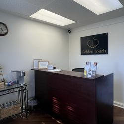 Golden Touch - Front Desk