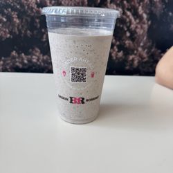 Baskin Robbins - I ordered a medium shake.