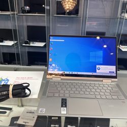 Gadget Town - Lenovo laptop