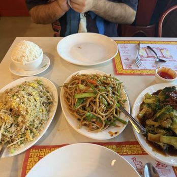 Bamboo Noodle House - Got the brocolli and beef, vegetable lo mein, and house fried rice - Bubble Tea Near Me - Tucson, Arizona Bamboo Noodle House - Got the brocolli and beef, vegetable lo mein, and house fried rice - Bubble Tea Near Me - Tucson, Arizona