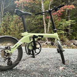 Lake Norman E-bikes - Urtopia Carbon Fold 1 out on the trails, 29lbs, foldable e-bike, and easy to transport