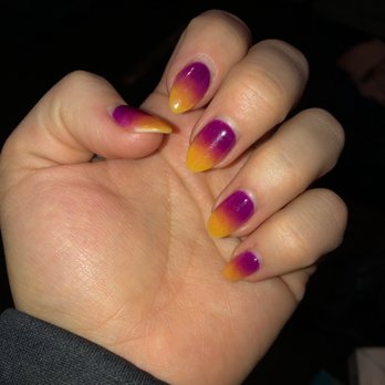 New York Nail Bar - SNS powder ombré - Nail Salons Near Me - Oshkosh, Wisconsin New York Nail Bar - SNS powder ombré - Nail Salons Near Me - Oshkosh, Wisconsin