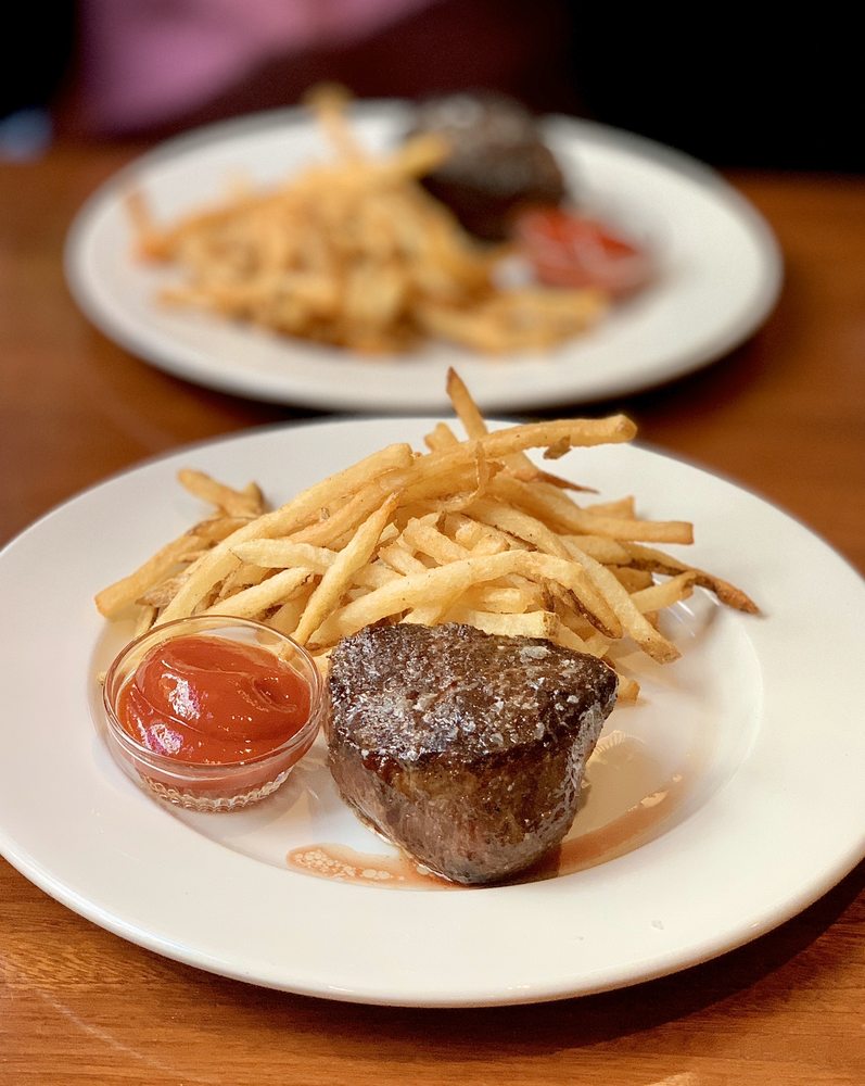 Randy's Prime Seafood and Steaks, Vienna Roadtrippers